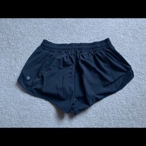 women’s lululemon hotty hot shorts size 8